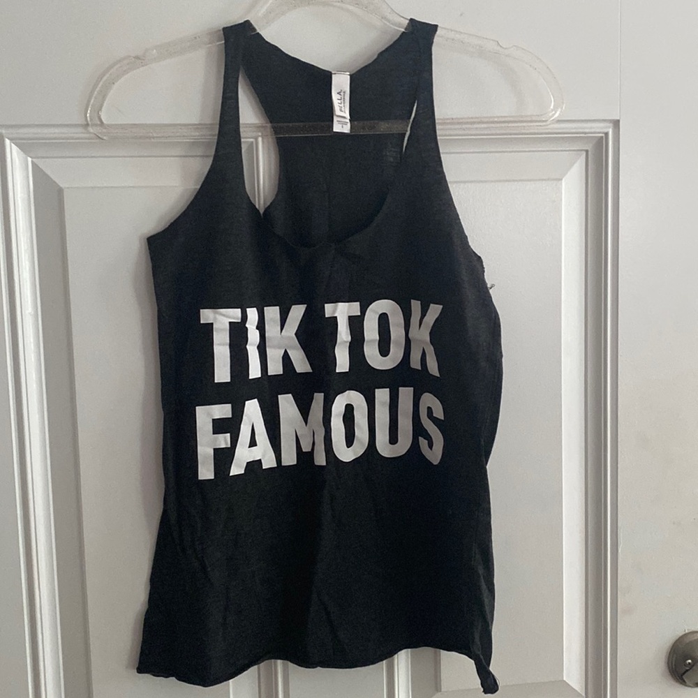 TikTok Famous tank size small